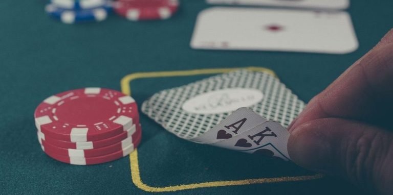 Tampilan utama herobet168 platform betting, live casino, dan slot